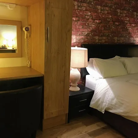 Abbeyvilla Guesthouse Room Only-3